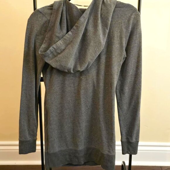 Maternity and nursing hoodie from thyme - Picture 2 of 3